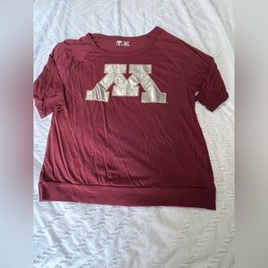 University of Minnesota Golden Gophers shirt size L